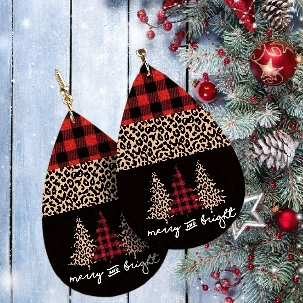 CHRISTMAS TEARDROP EARRINGS.